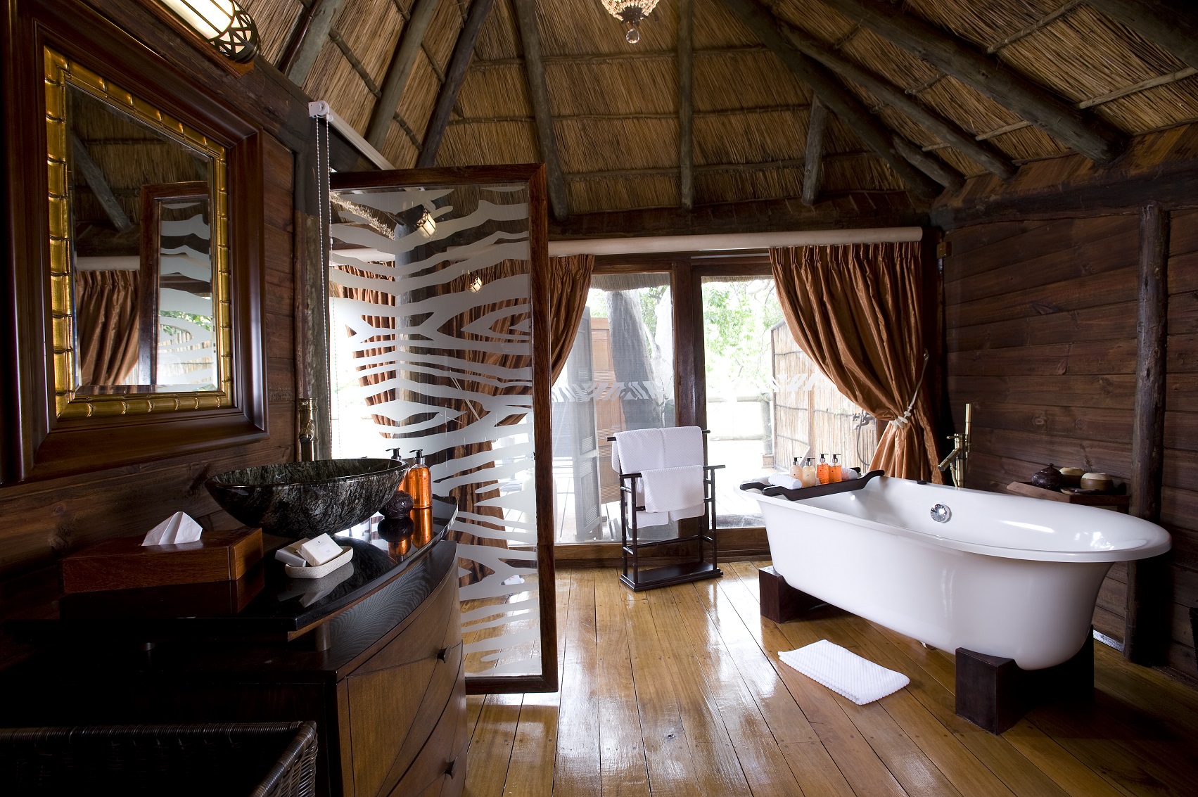 8-accommodation-villa-bathroom